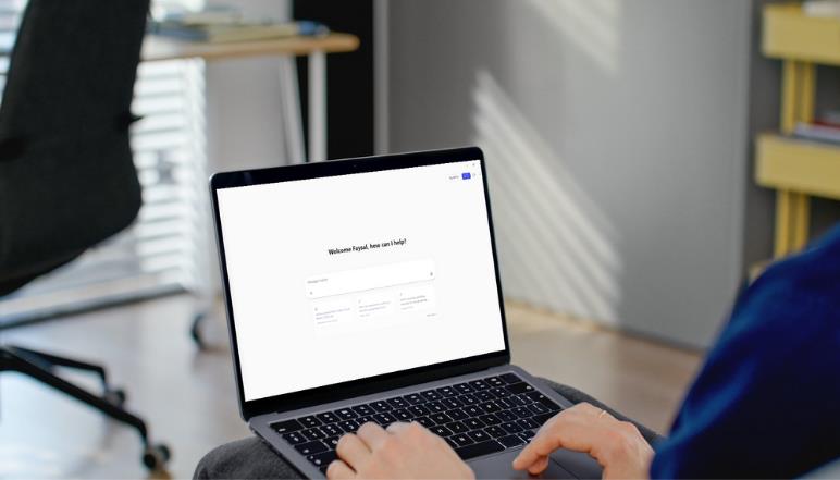Microsoft 365 Copilot AI assistant icons for productivity tools.